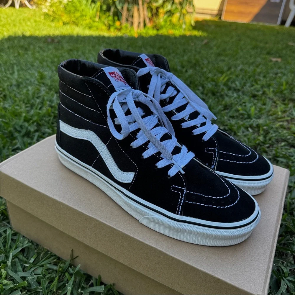 Vans Sk8-Hi - black/white skate shoes
(M 9.5  / W 11) - Picture 5 of 8